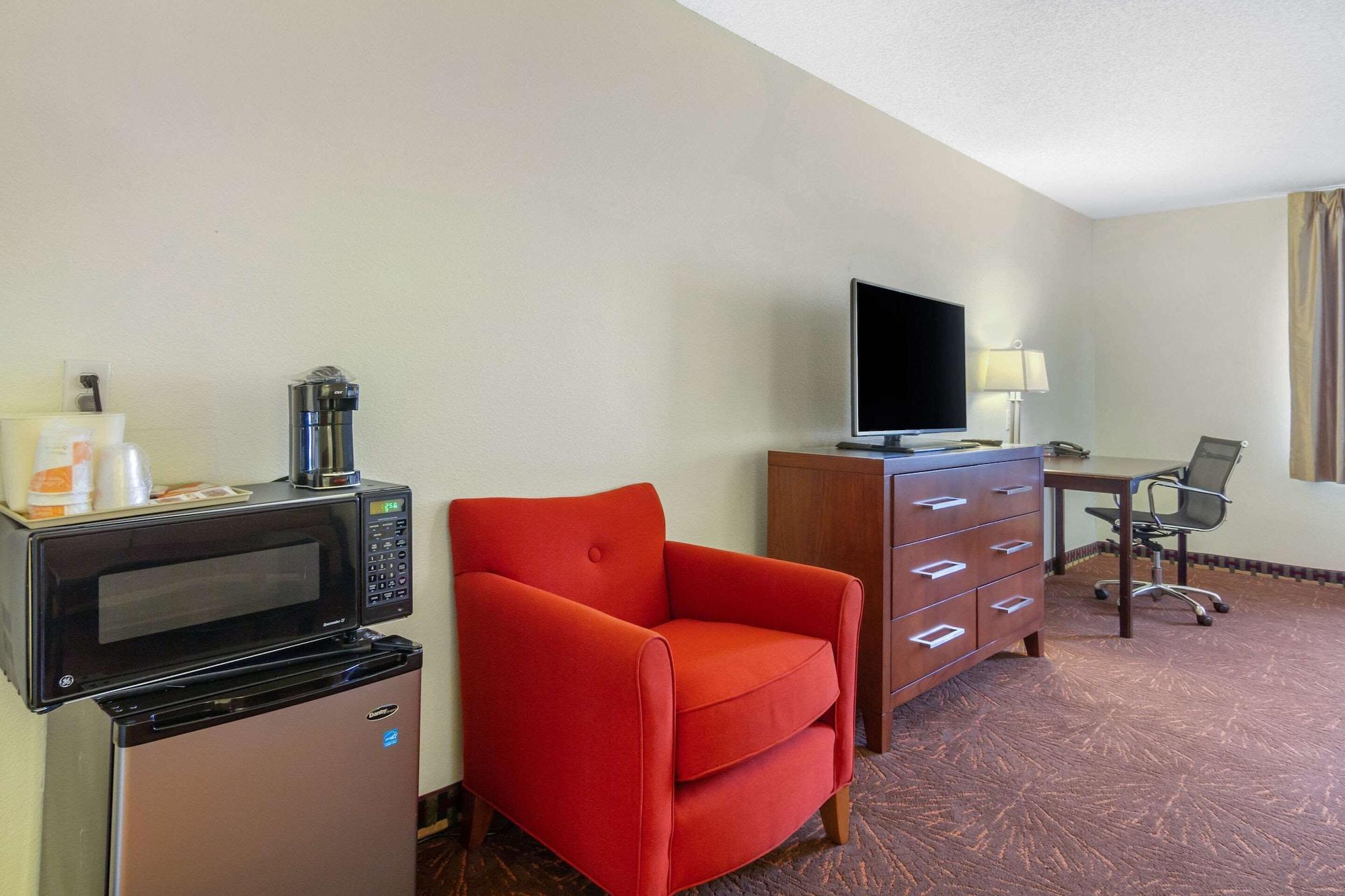 Quality Inn & Suites Lakewood - Denver Southwest المظهر الخارجي الصورة