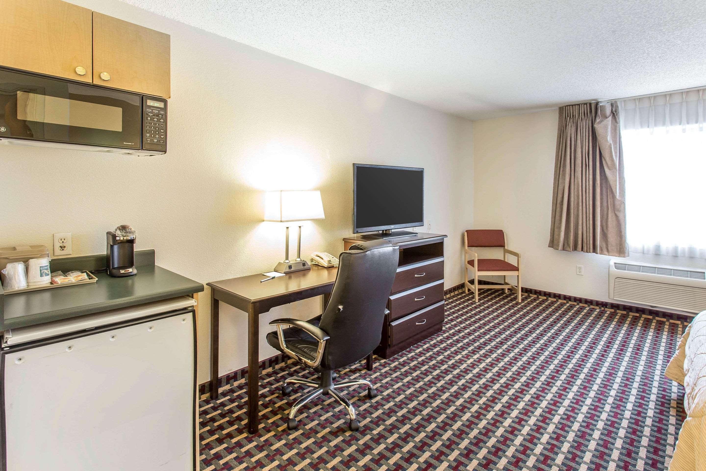 Quality Inn & Suites Lakewood - Denver Southwest المظهر الخارجي الصورة