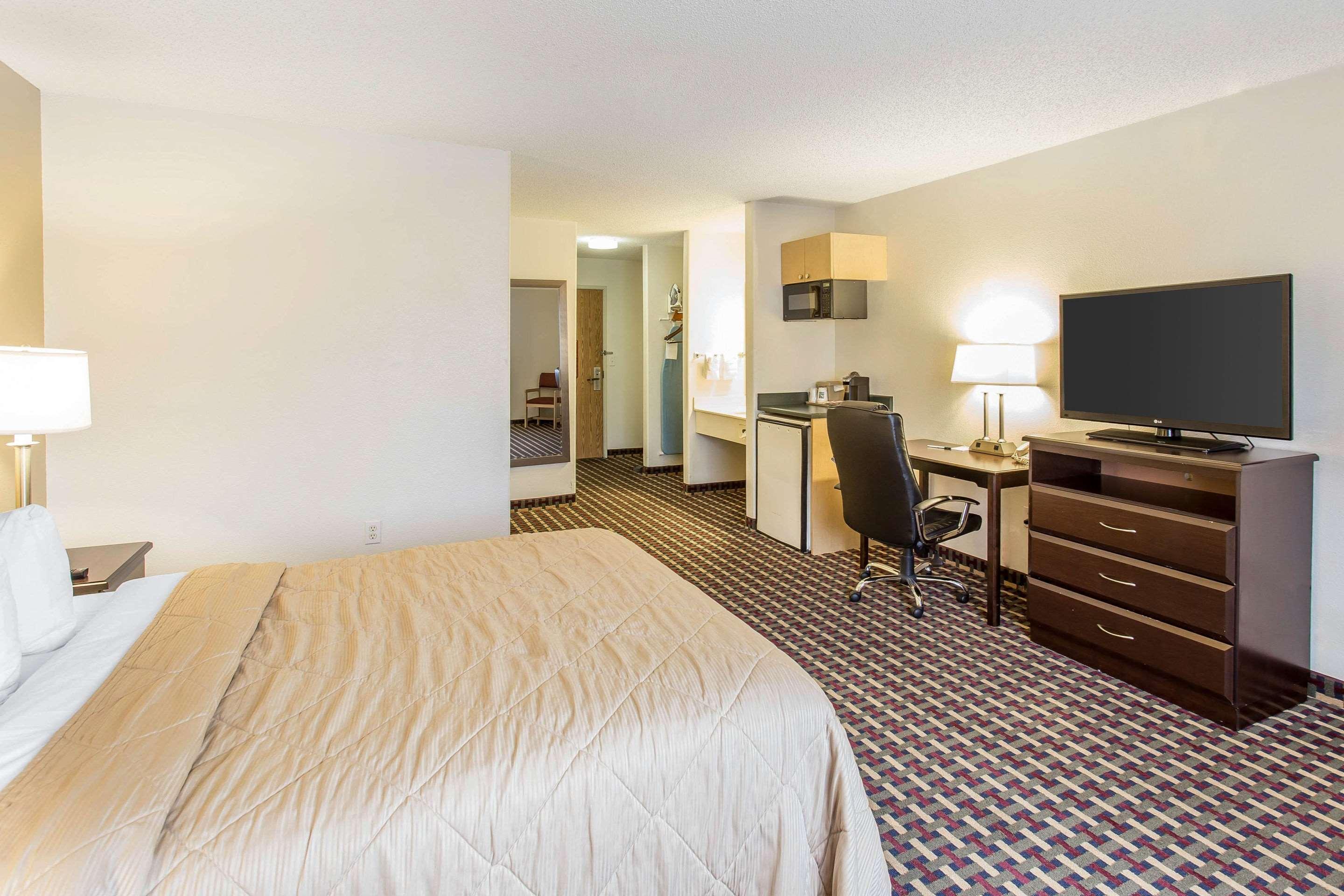 Quality Inn & Suites Lakewood - Denver Southwest المظهر الخارجي الصورة