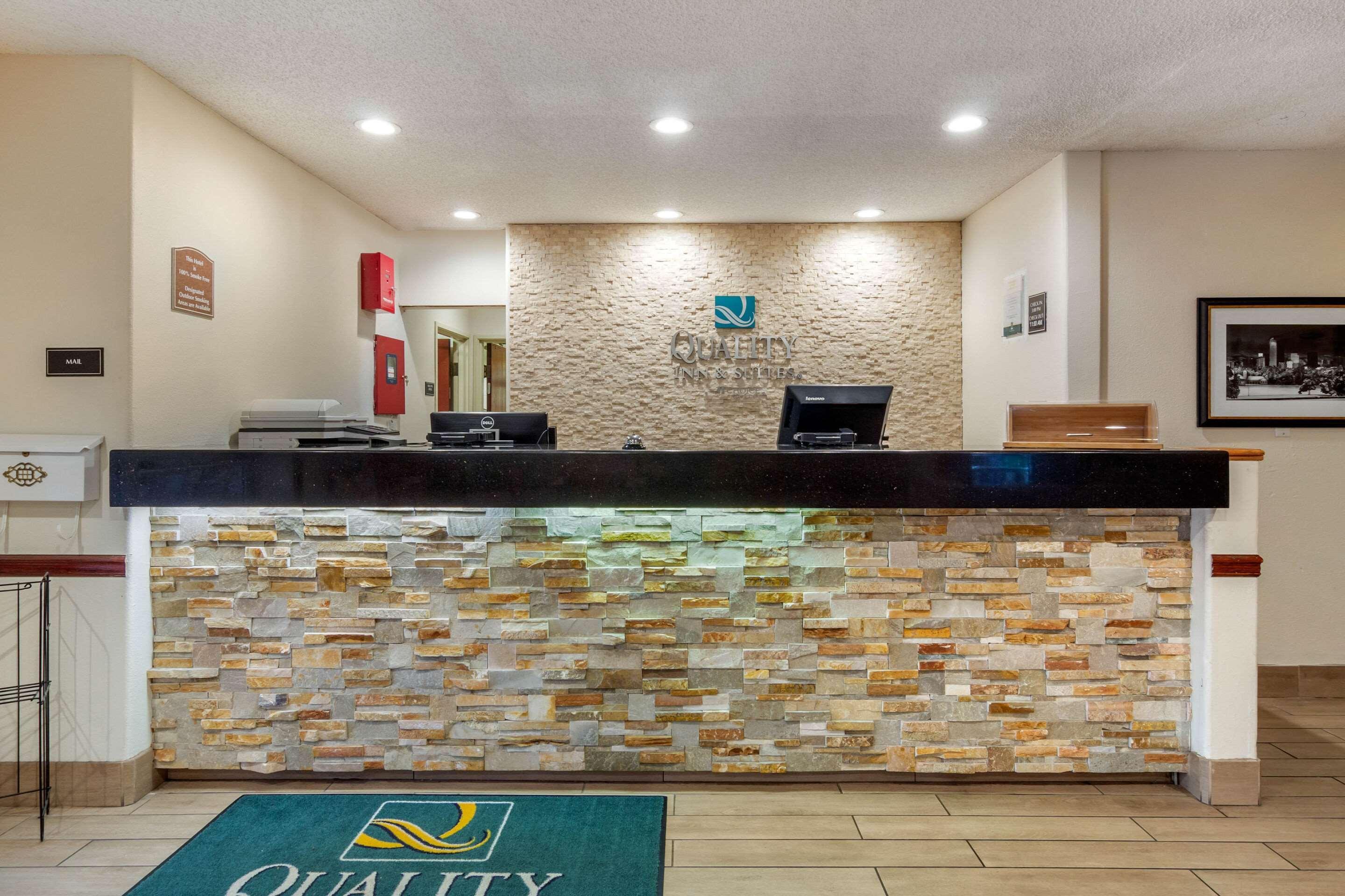 Quality Inn & Suites Lakewood - Denver Southwest المظهر الخارجي الصورة